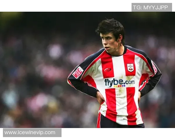 KZ足球球星的崛起与传奇历程:从青涩少年到顶级球场巨星 KZ足球球星的崛起与传奇历程:从青涩少年到顶级球场巨星