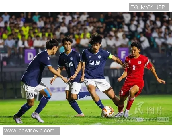 《足球小将中的真实球星:他们如何在绿茵场上实现梦想》 《足球小将中的真实球星:他们如何在绿茵场上实现梦想》