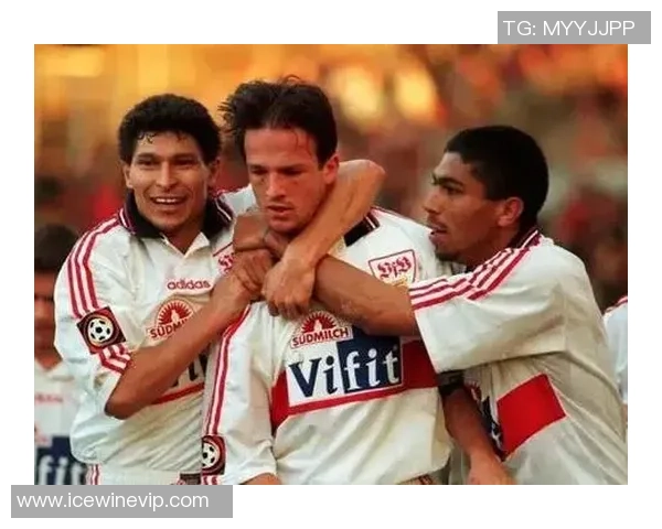 巴西足球历史上第一球星是谁他的影响力与传奇成就解析 巴西足球历史上第一球星是谁他的影响力与传奇成就解析