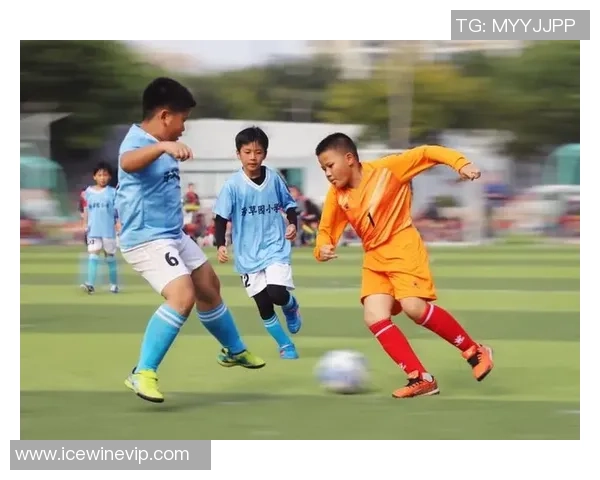 新声代足球球星崛起引领未来绿茵场风潮书写青春荣耀篇章